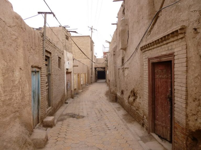 La Cina sotto attacco? Storia del Xinjiang