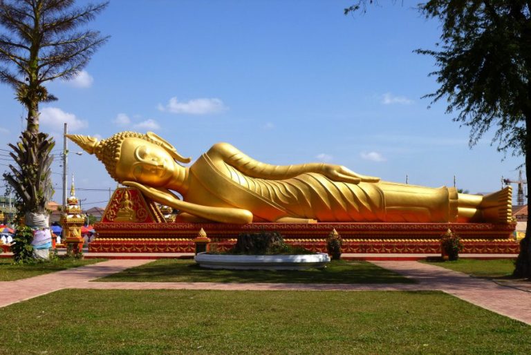 Viaggiare in Laos: dove la Storia si fa tempo